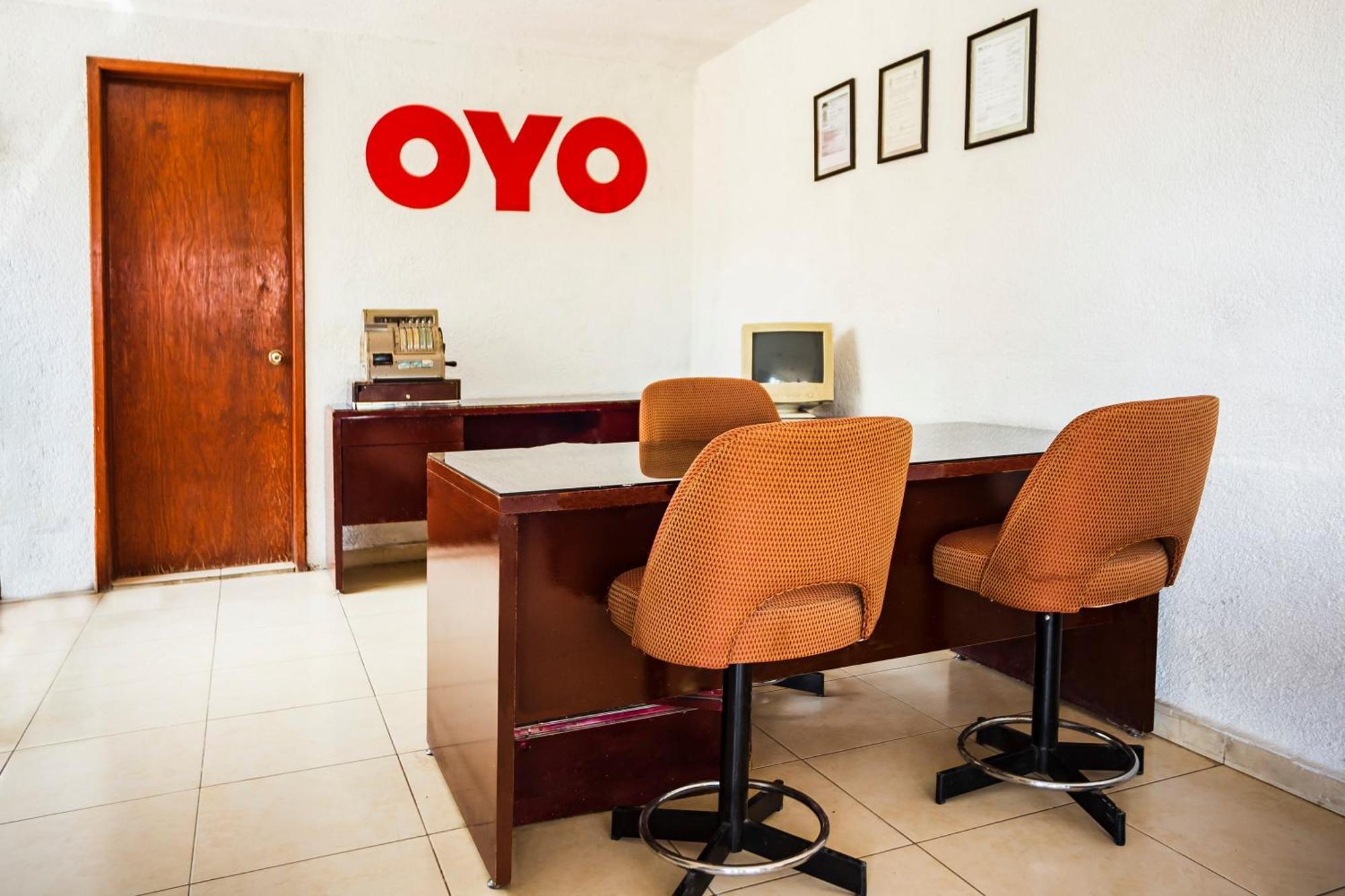 Oyo Hotel Oasis, Matehuala Exterior foto